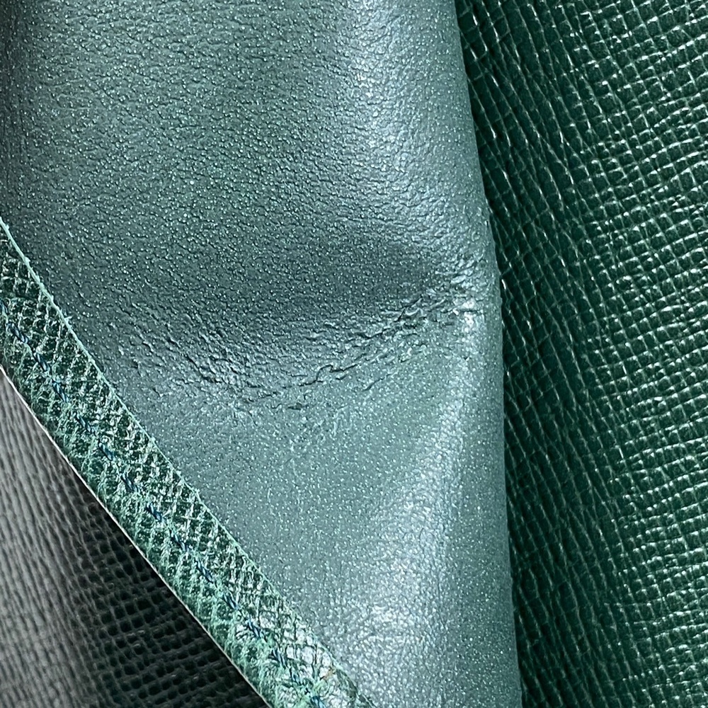 Louis Vuitton Porte Valeur Cult Bifold Long Wallet Taiga Epicea Green View 4